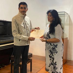 Entrega de reconocimientos por restauración